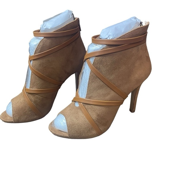 Journee Collection Cognac Brown Samara Heels Size 6 - Picture 6 of 10